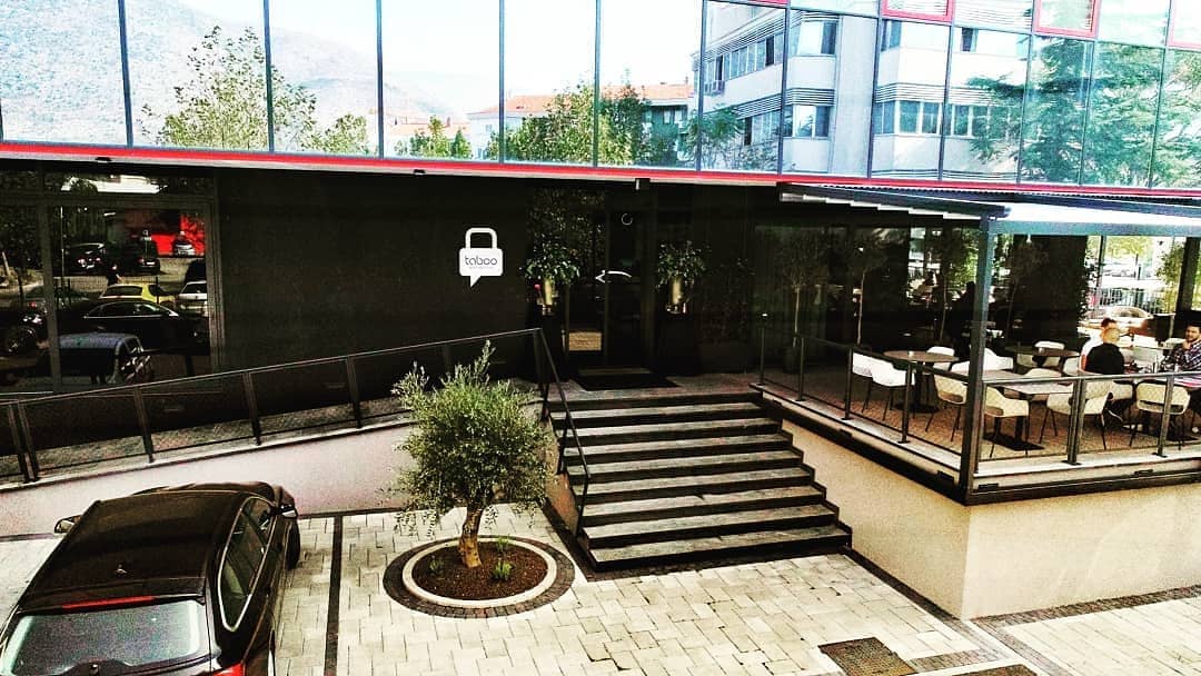 Taboo Bar and Restaurant (using translate.google.com)